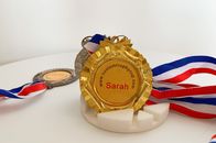 रिबन 3 डी डिज़ाइन सेवा जिंक मिश्र धातु उत्कीर्ण खेल पदक