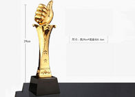 विजेता कस्टम लोगो के लिए चमकदार सोना मढ़वाया राल ट्राफी कप स्वीकार किए जाते हैं